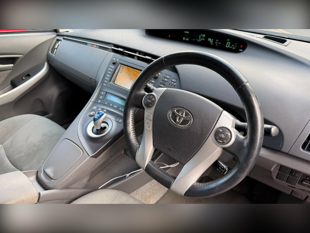 Toyota Prius 1.8 Vvt-h T Spirit Hatchback Hybrid Cvt Red #3