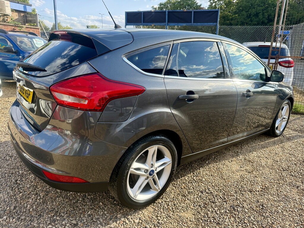 Ford Focus 1.5 Tdci Zetec 2016 Grey #3