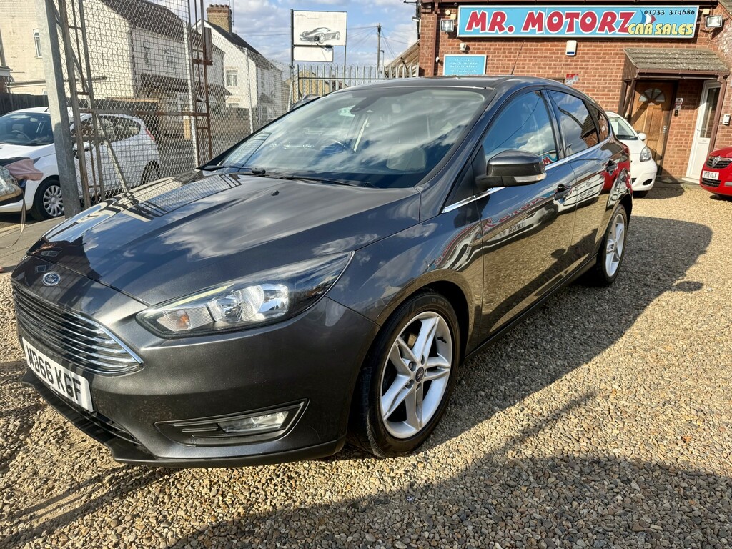 Ford Focus 1.5 Tdci Zetec 2016 Grey #2