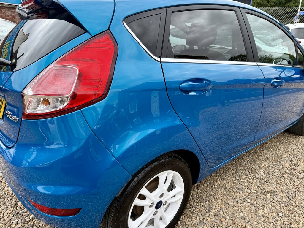 Ford Fiesta 1.3 Zetec Blue Edition 2016 Blue #5