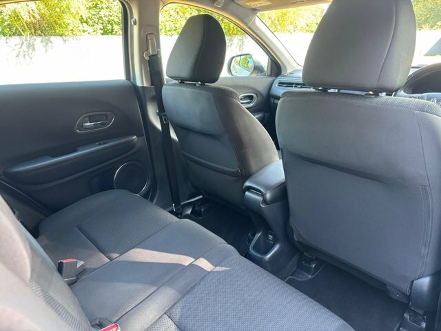 Honda Hr-V 1.5 I-vtec Se Cvt - Suv 5 Seats Black #31
