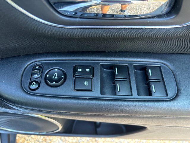 Honda Hr-V 1.5 I-vtec Se Cvt - Suv 5 Seats Black #26