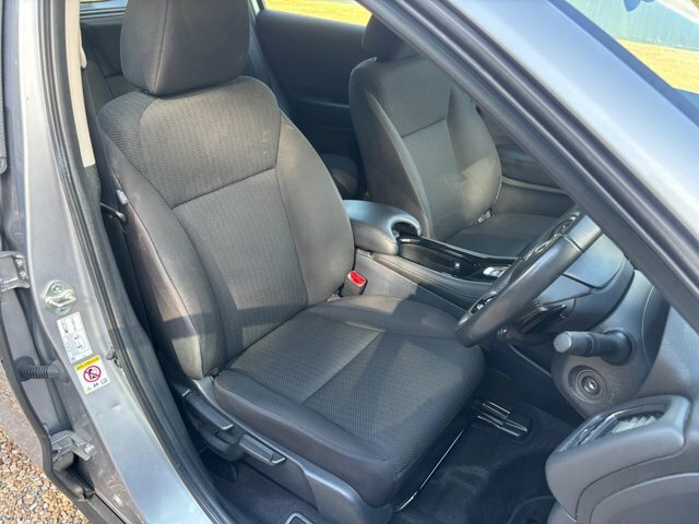 Honda Hr-V 1.5 I-vtec Se Cvt - Suv 5 Seats Black #29