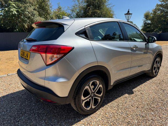 Honda Hr-V 1.5 I-vtec Se Cvt - Suv 5 Seats Black #9