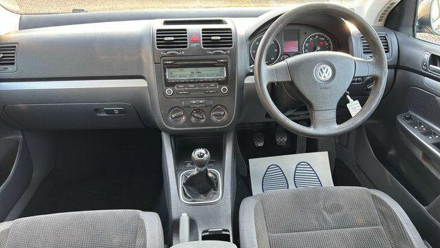 Volkswagen Golf 1.6 Tdi Se Euro 5 Red #13