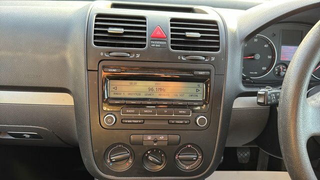 Volkswagen Golf 1.6 Tdi Se Euro 5 Red #25
