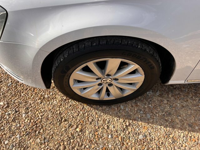 Volkswagen Passat 1.4 Tsi Bluemotion Tech S Dsg Euro 5 S S White #6