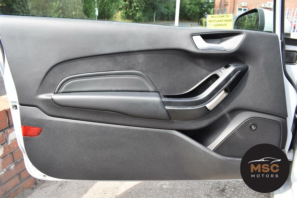 Ford Fiesta 1.1 Ti-vct Zetec Hatchback Euro Silver #43