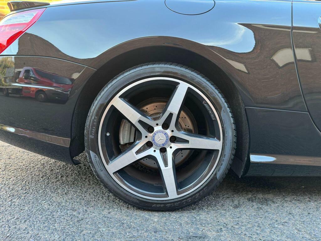Mercedes-Benz SL Class 2015 5.5 Sl63 V8 Amg Convertible Spds M Black #21