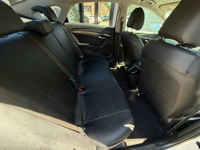 Hyundai I40 1.7 Crdi Blue Drive Se Nav Tourer Dct Euro 6 Ss Black #12