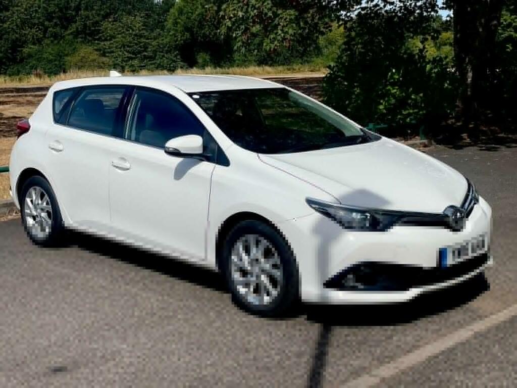 Toyota Auris 1.2 Vvt-i Icon Euro 6 Ss White