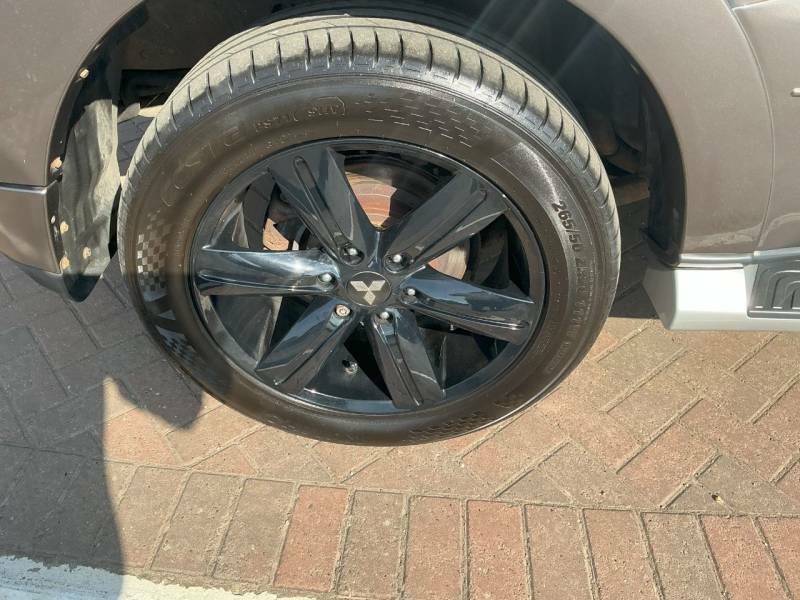 Mitsubishi Shogun 3.2 Di-dc 187 Sg4 Brown #6