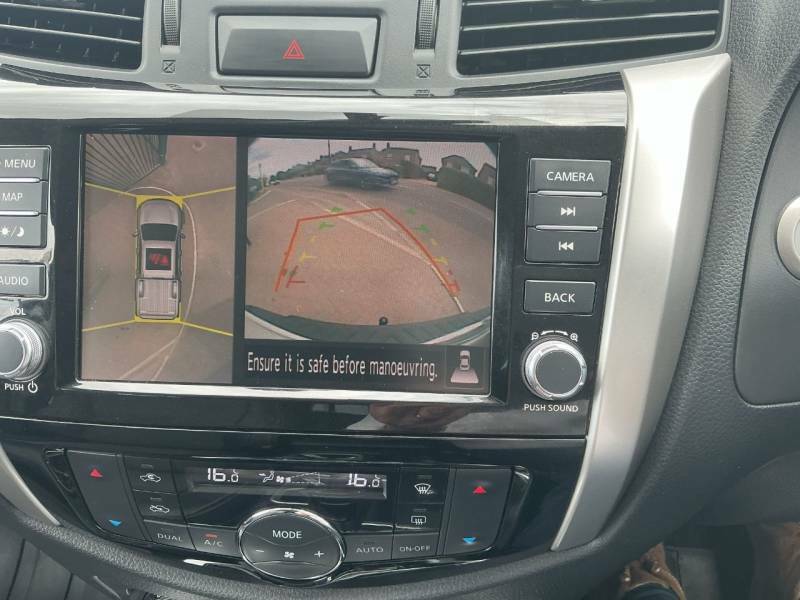 Nissan Navara Dci N-guard White #22