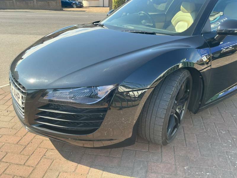 Audi R8 4.2 Fsi Quattro R Tronic Black #3