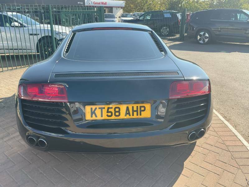 Audi R8 4.2 Fsi Quattro R Tronic Black #5
