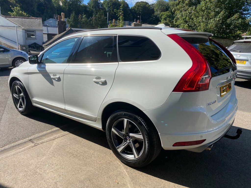 Volvo XC60 2016 2.0 D4 R-design Nav Suv Euro White #3