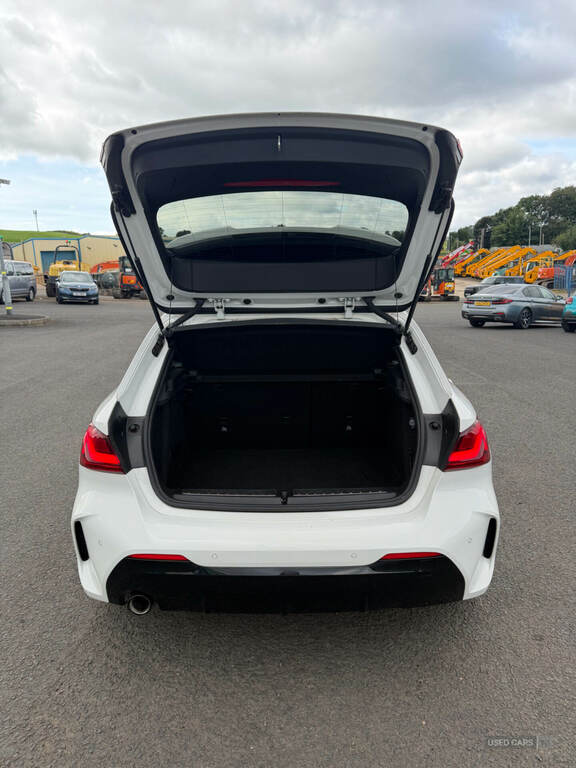 BMW 1 Series 116D M Sport Step White #2