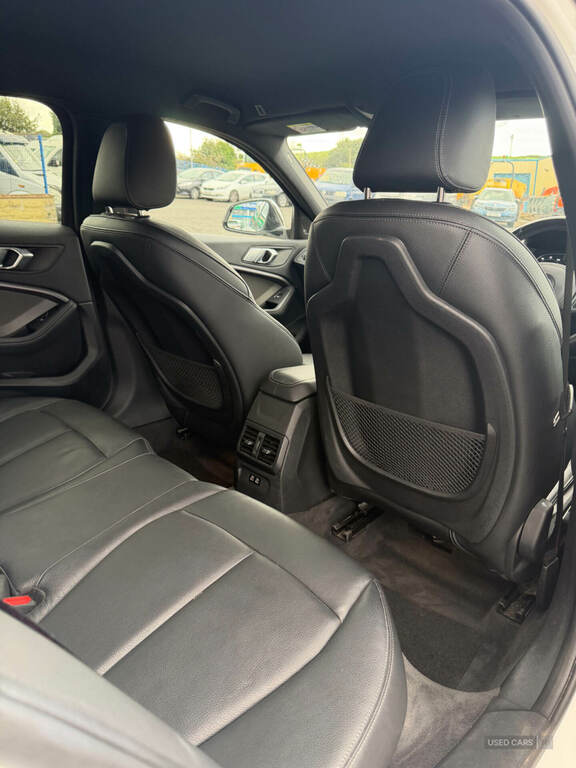 BMW 1 Series 116D M Sport Step White #5