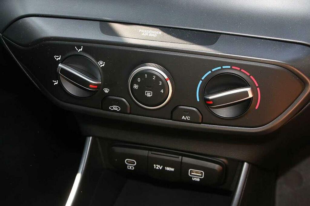 Hyundai I20 1.0T Gdi 90 Black Line VU75AVM Blue #5