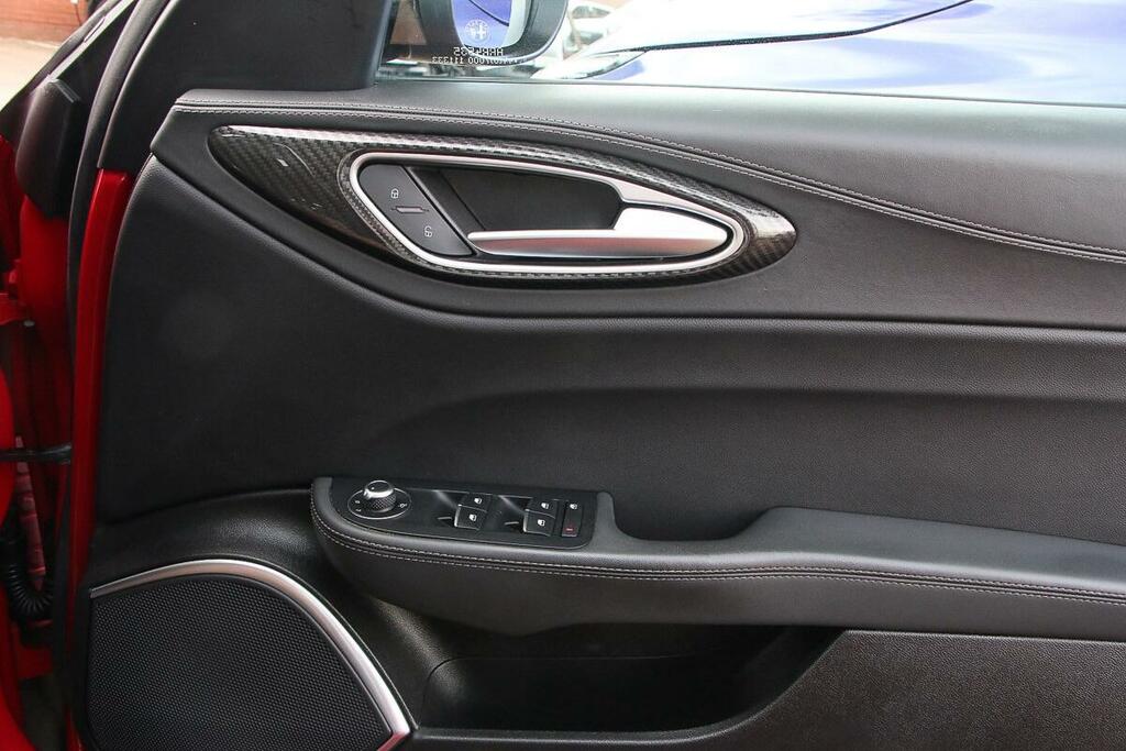 Alfa Romeo Giulia 2.0 Tb 280 Veloce Ti Red #6