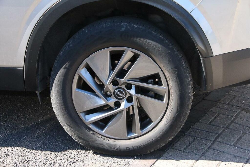 Nissan Qashqai 1.3 Dig-t Mhev Acenta Premium Euro 6 Ss DV24YVS Silver #5