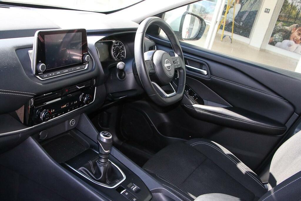 Nissan Qashqai 1.3 Dig-t Mhev Acenta Premium Euro 6 Ss DV24YVS Silver #6