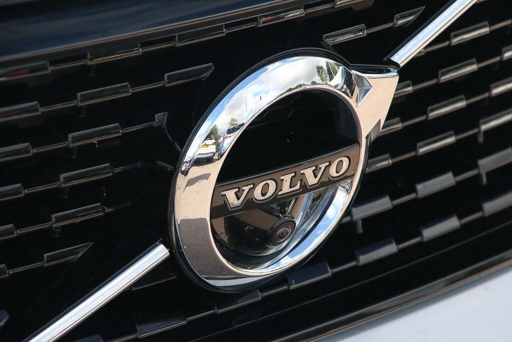 Volvo XC40 1.5H T5 Twin Engine Recharge 10.7Kwh R-design AG60CJG Silver #5