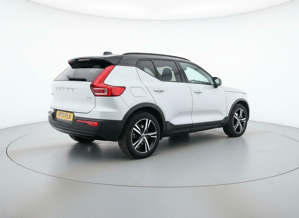 Volvo XC40 1.5H T5 Twin Engine Recharge 10.7Kwh R-design AG60CJG Silver #2
