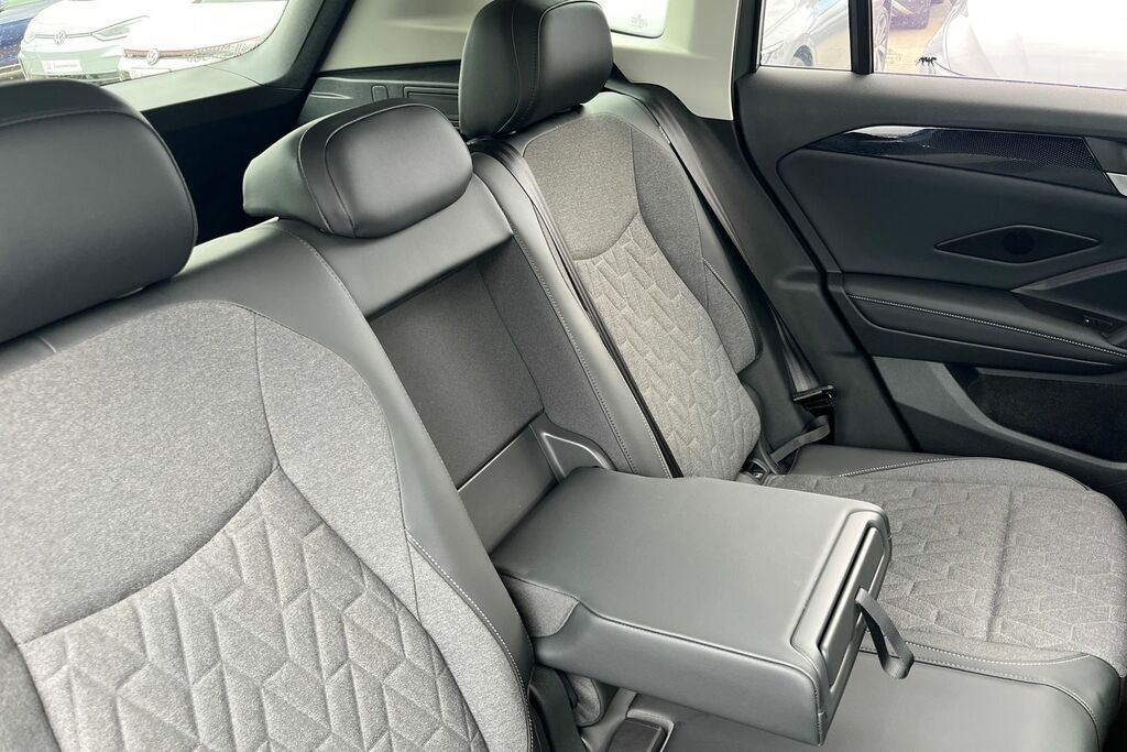 Volkswagen Tiguan 1.5 Etsi 150 Elegance Launch Edition Dsg Black #39