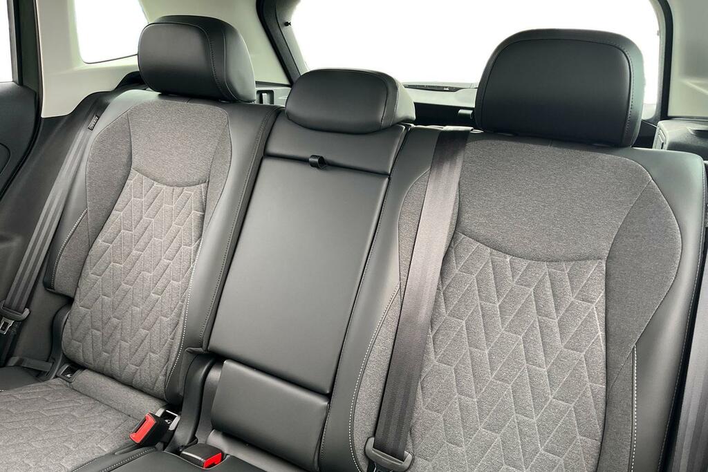 Volkswagen Tiguan 1.5 Etsi 150 Elegance Launch Edition Dsg Black #19