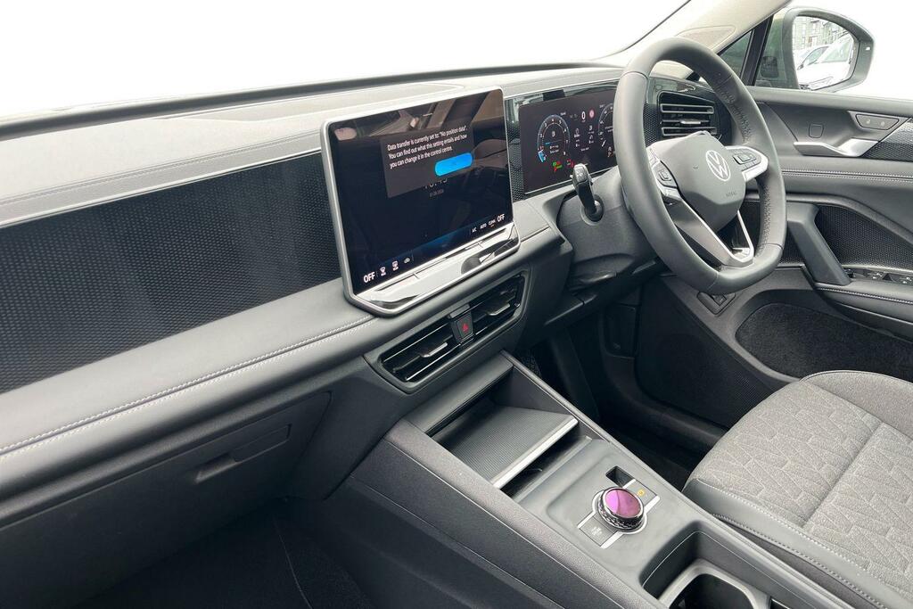 Volkswagen Tiguan 1.5 Etsi 150 Elegance Launch Edition Dsg Black #2