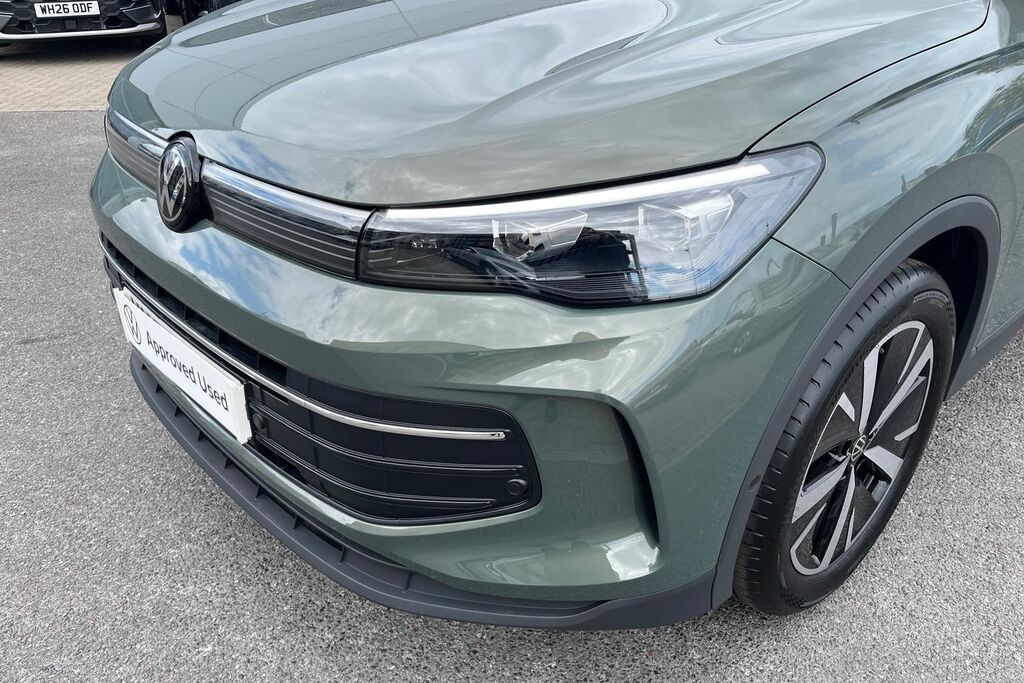 Volkswagen Tiguan 1.5 Etsi 150 Elegance Launch Edition Dsg Black #28