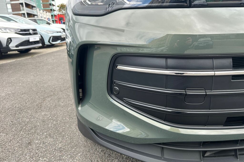 Volkswagen Tiguan 1.5 Etsi 150 Elegance Launch Edition Dsg Black #27