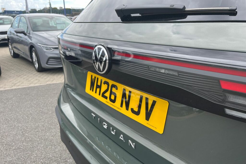 Volkswagen Tiguan 1.5 Etsi 150 Elegance Launch Edition Dsg Black #36