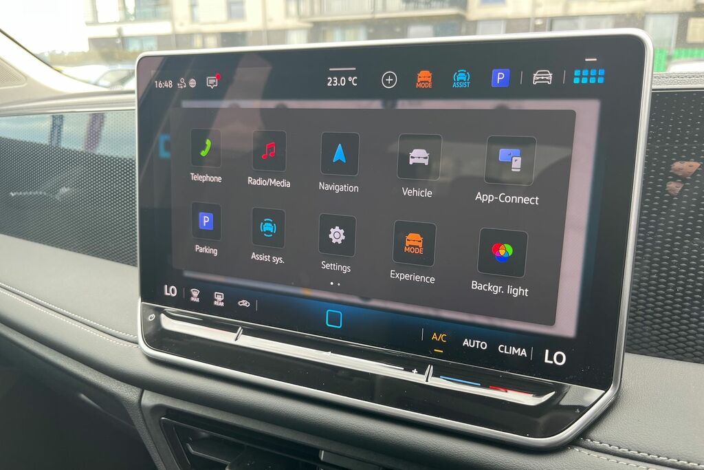 Volkswagen Tiguan 1.5 Etsi 150 Elegance Launch Edition Dsg Black #11