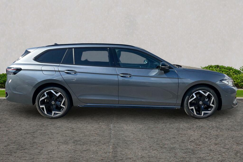 Volkswagen Passat 1.5 Etsi Mhev R-line Estate Hybrid Dsg Grey #4