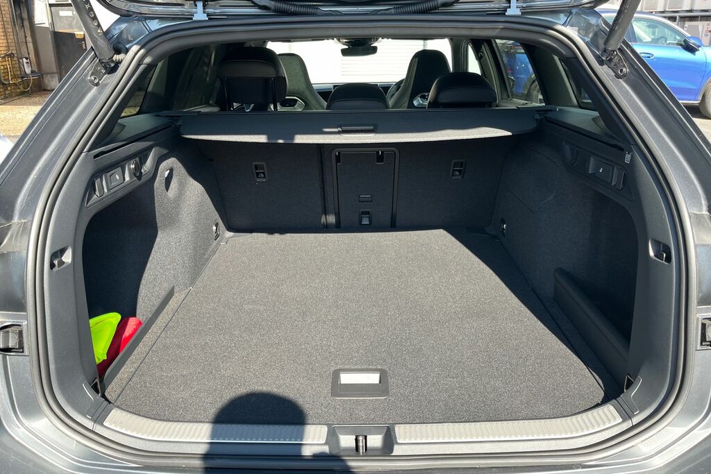 Volkswagen Passat 1.5 Tsi Ehybrid Elegance Dsg Grey #19