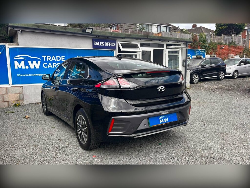 Hyundai Ioniq 38.3Kwh Premium LL22FVT Black #3