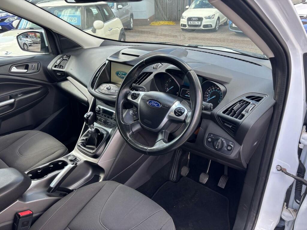 Ford Kuga Suv 2.0 Tdci Zetec 2Wd Euro 6 Ss 201666 White #3