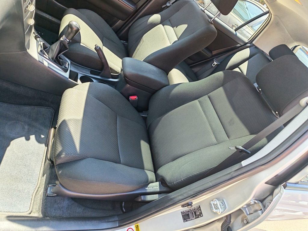 Toyota Corolla 1.6 T3 Colour Collection Vvt-i Silver #26