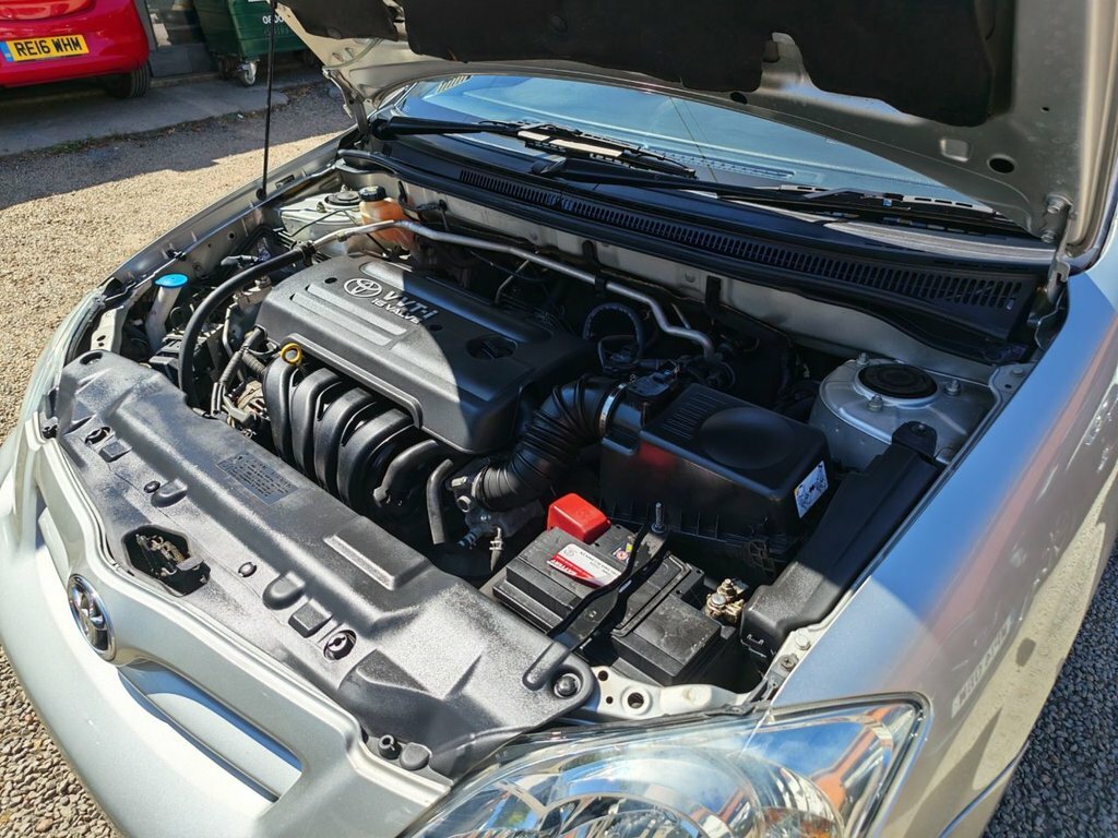 Toyota Corolla 1.6 T3 Colour Collection Vvt-i Silver #24