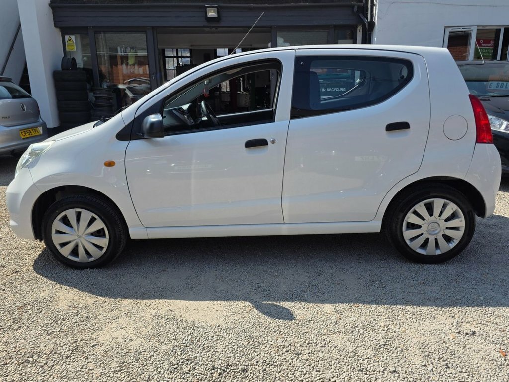 Suzuki Alto 1L Sz White #4