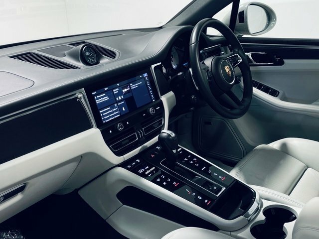 Porsche Macan V6 Gts Suv Grey #4
