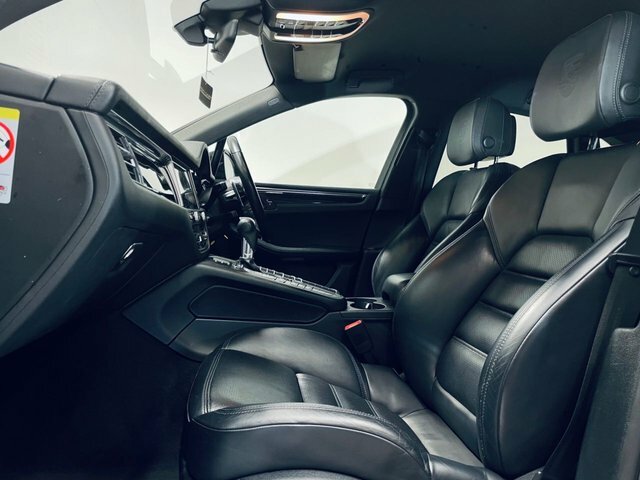 Porsche Macan V6 S Suv Black #5