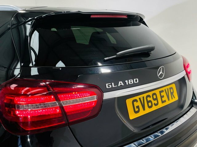 Mercedes-Benz GLA Class 1.3 Gla200 Sport Suv 7G-dct Euro 6 Ss Blue #32