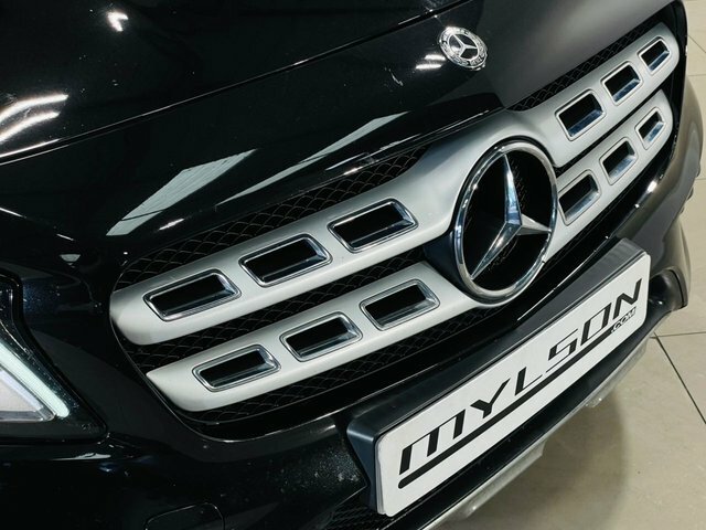 Mercedes-Benz GLA Class 1.3 Gla200 Sport Suv 7G-dct Euro 6 Ss Blue #25
