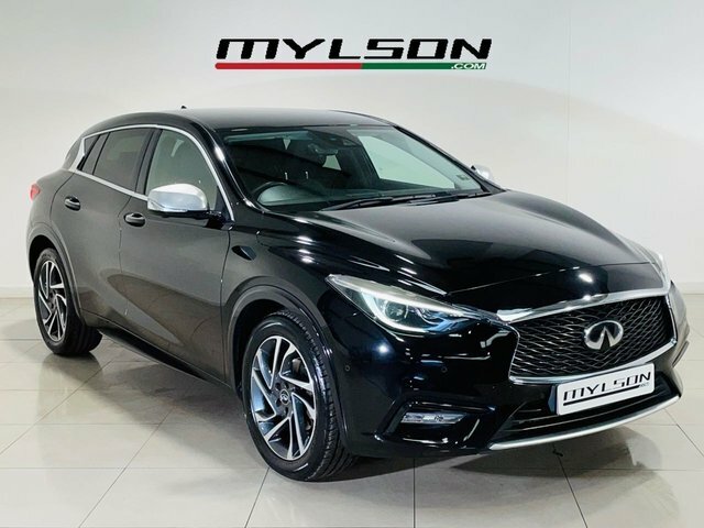 Infiniti Q30 Premium Hatchback Black