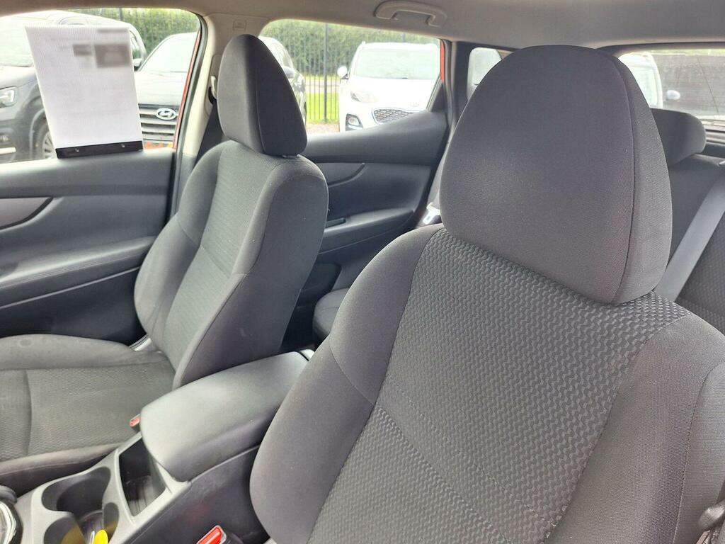 Nissan Qashqai 1.5 Dci Visia Euro 6 Ss Red #4