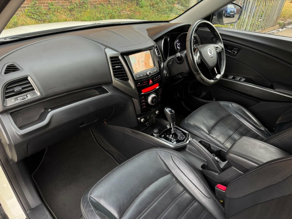 SsangYong Tivoli 1.6 E-xdi Elx Suv Euro 6 115 Ps Silver #39
