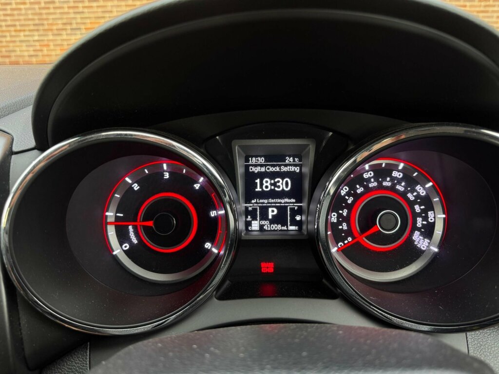 SsangYong Tivoli 1.6 E-xdi Elx Suv Euro 6 115 Ps Silver #10